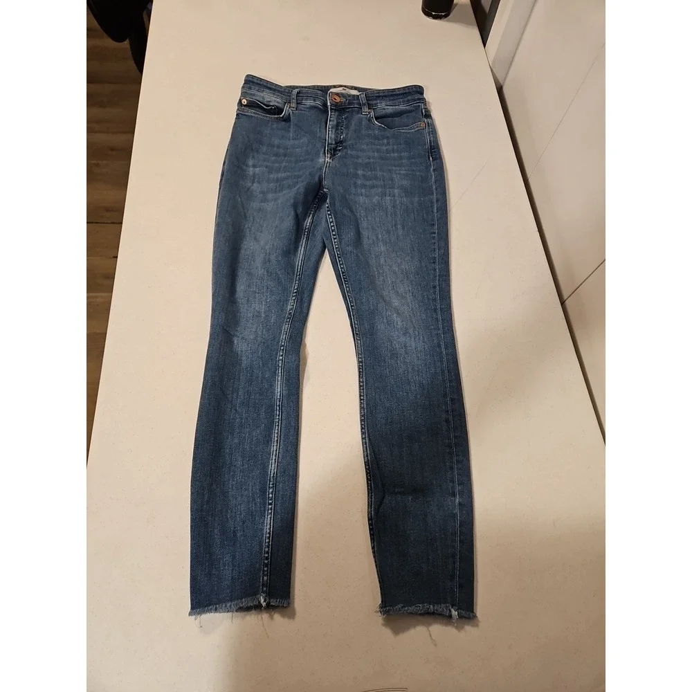 Vineyard Vines Women's High Rise Skinny Stretch Jeans  Sz 30 Raw Hem Denim (1408
